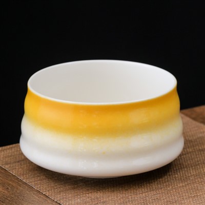 Kézzel készített kerámia tál